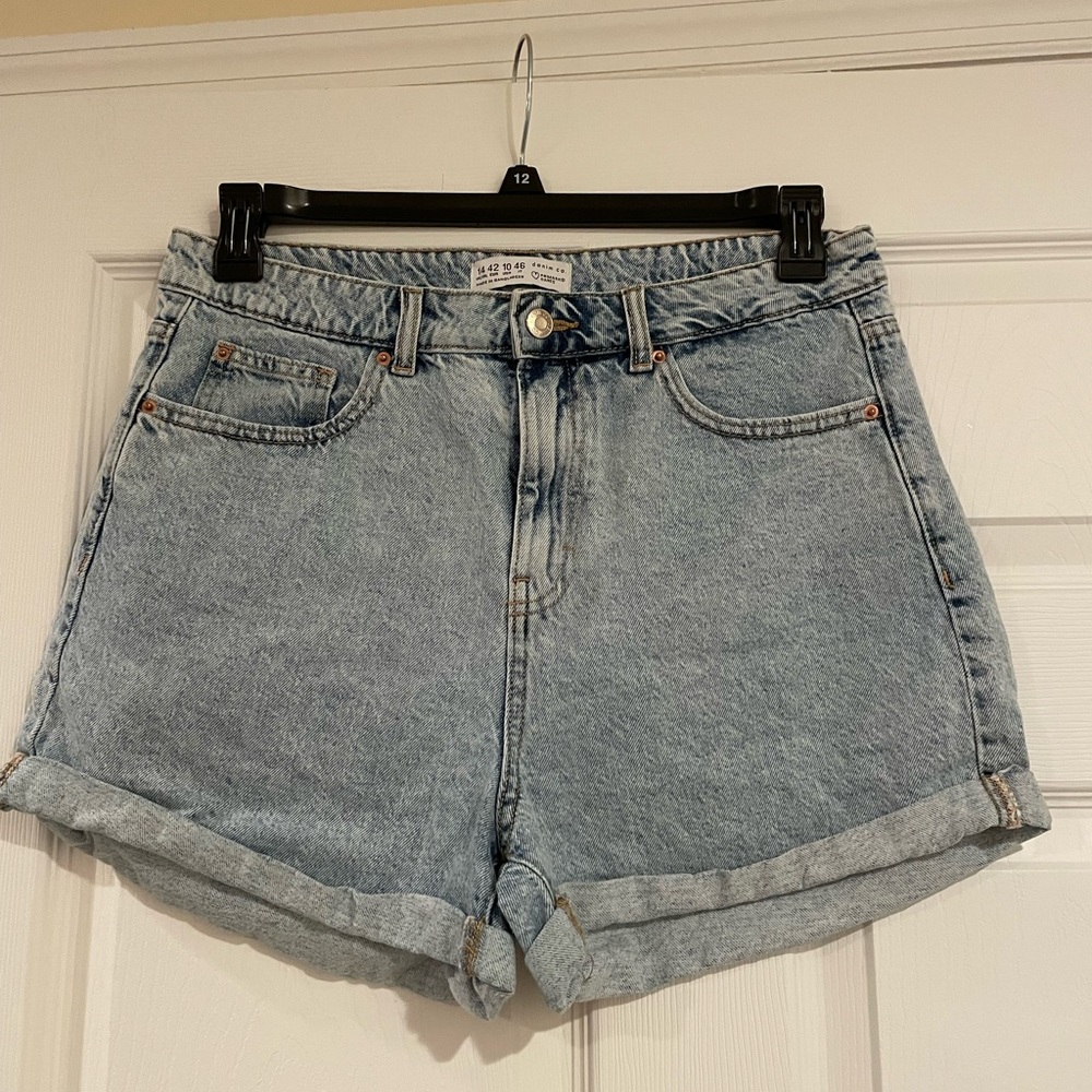 Barely worn mom shorts